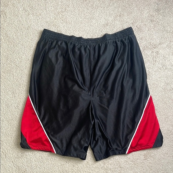 Black and Red Athletic Shorts with Elastic Waistband - Picture 3 of 4